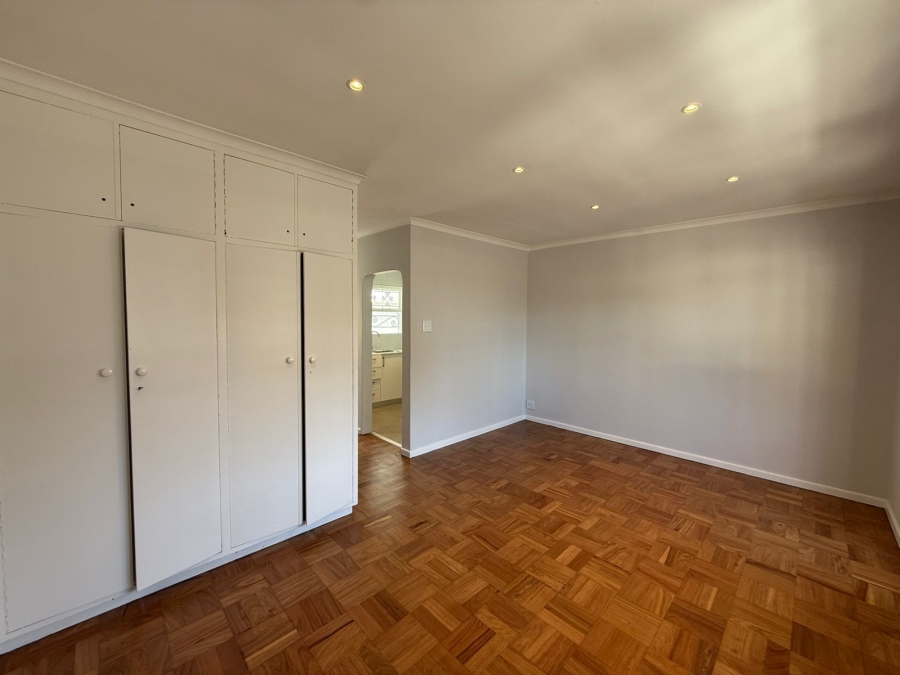 0 Bedroom Property for Sale in Sea Point Western Cape